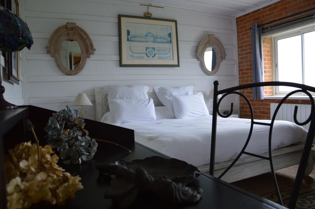 La Grange Des Marettes Bed & Breakfast Cleres Exterior photo