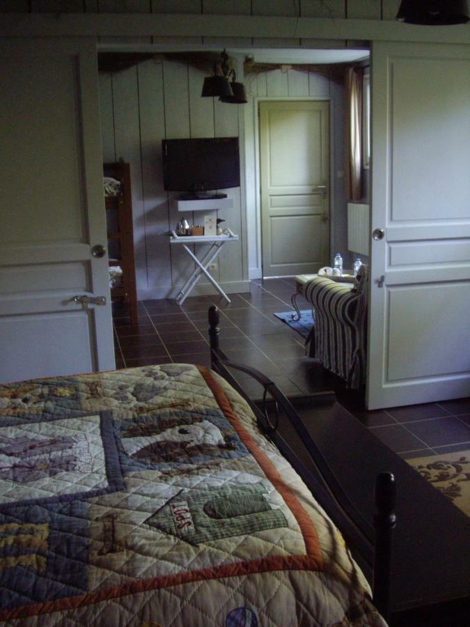 La Grange Des Marettes Bed & Breakfast Cleres Exterior photo